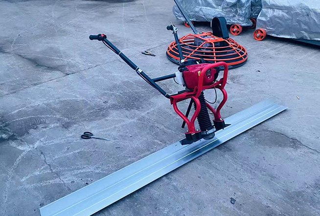 Concrete Vibratory Screed